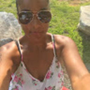 Meet your Posher, Yolanda